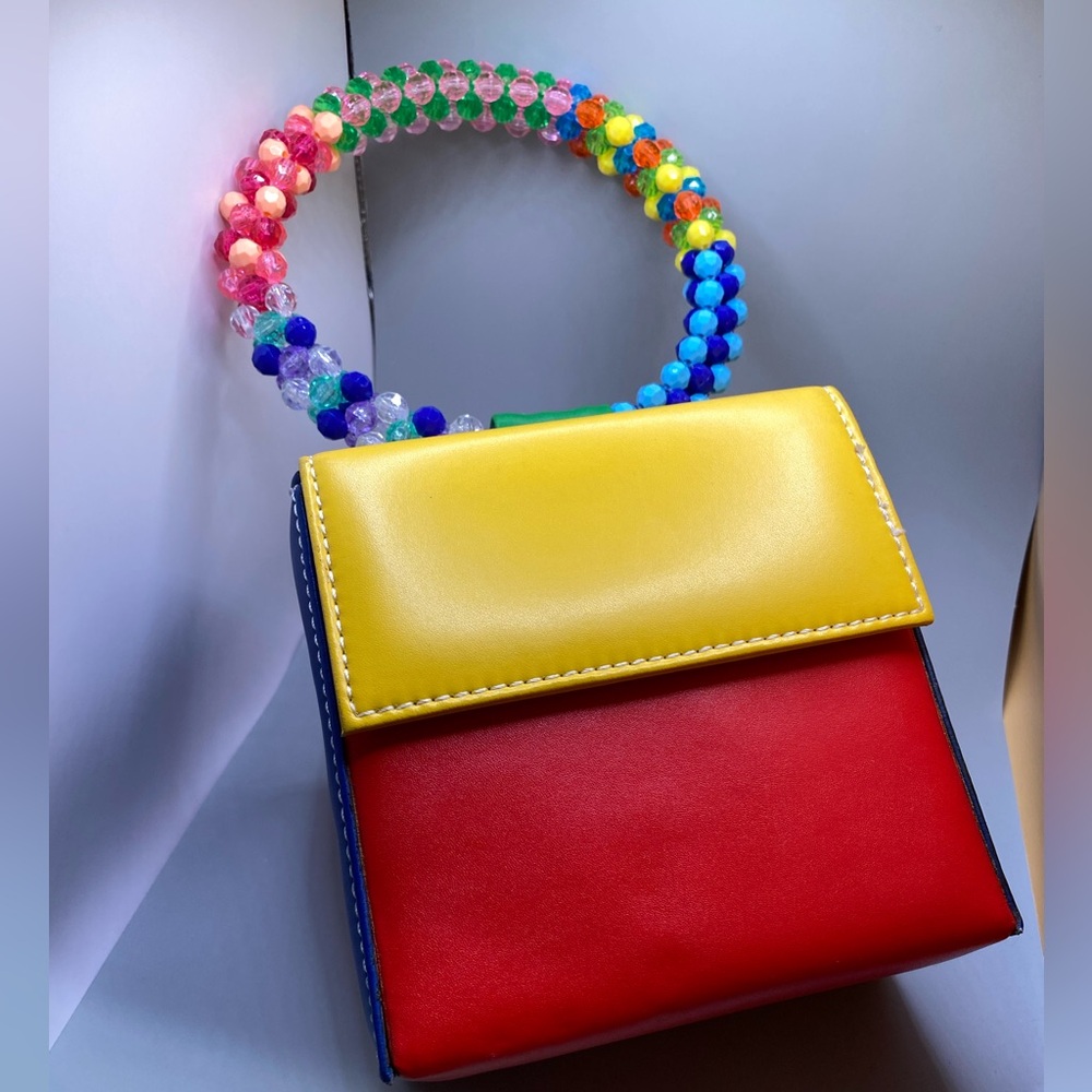 Susan Alexandra box bag